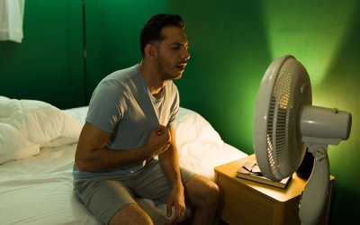 Καύσωνας: Το κόλπο που δροσίζει για να κοιμόμαστε άνετα