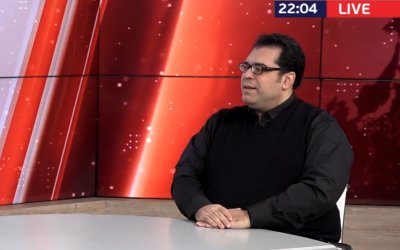 Ο Σπύρος Καραβιώτης στο KONTRA : "Αν ήμουν ασθενής και πέρναγα με το φορείο μου θα χαιρόμουν να έβλεπα τους νοσηλευτές να χαίρονται"