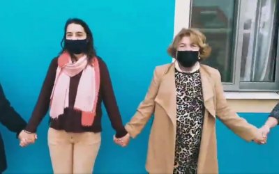 Οι Γυναίκες του &quot;Υπερίωνα&quot; ενωμένες, δίνουν τα χέρια και υψώνουν φωνή (video)