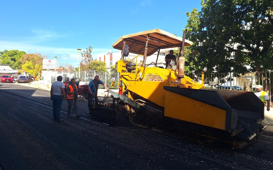 Συνεχίζονται οι ασφαλτοστρώσεις από τον Δήμο Αργοστολίου - Κυκλοφοριακές ρυθμίσεις 29 και 30/10