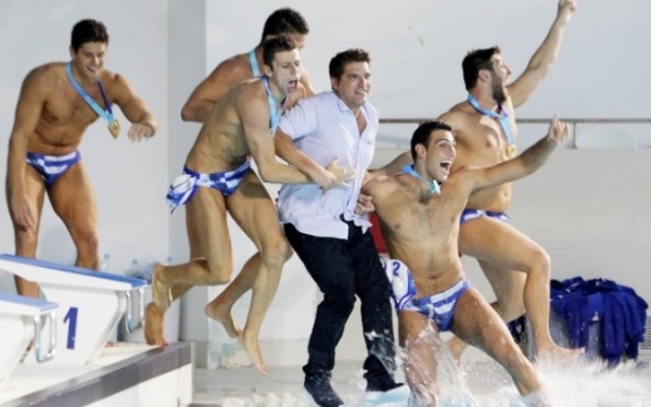 Στην κορυφή του κόσμου η Εθνική νέων ανδρών πόλο - Ο Κεφαλονίτης Τεό Λοράντος "καπετάνιος" των εθνικών επιτυχιών!