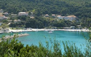 Οδυσσέας Γαλιατσάτος στον COSMOS 96,5: Μετά από 14 χρόνια το νέο λιμάνι στον Πόρο απέκτησε κοινόχρηστες τουαλέτες