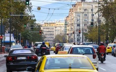 Ερχεται «κάρτα θορύβου» για τα μηχανάκια
