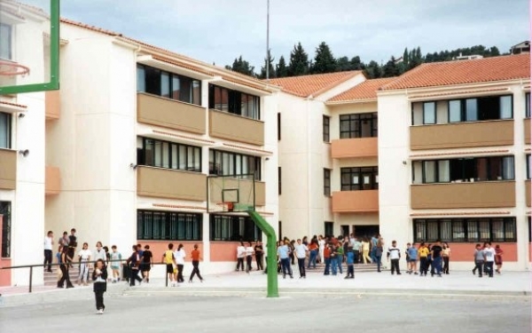 Δημήρης Μαντζουράτος και Σχολεία: Η επέλευση κάθαρσης ενός ακόμα ιδεολογικού ειλικρινούς αγώνα