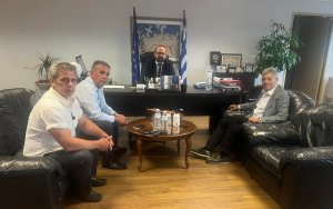 Δ. Στανίτσας: Συνάντηση στο Υπ. Ναυτιλίας με το ΓΓ του Υπουργείου Μανώλη Κουτουλάκη, παρουσία του Βουλευτή Παναγή Καππάτου