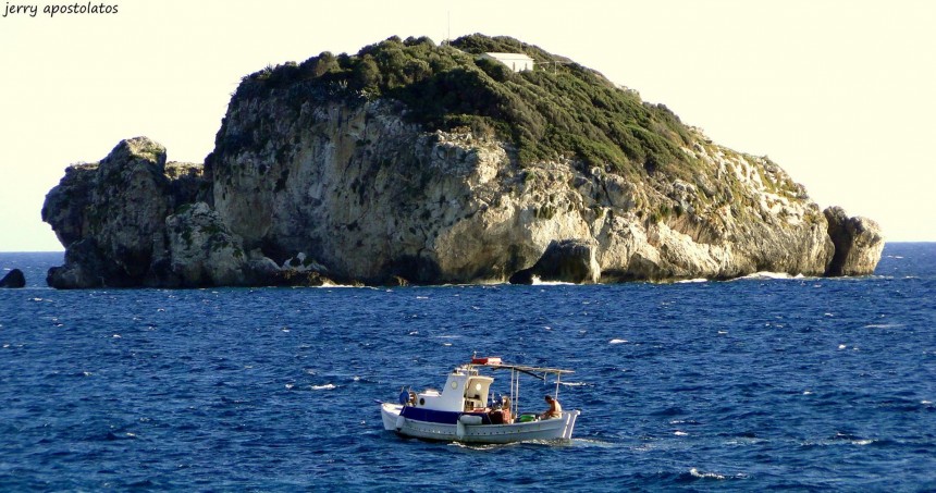 Όρθρος και η Θεία Λειτουργία στο Ιερό Μετόχιο Παναγίας Διωτίσσης στο Δία