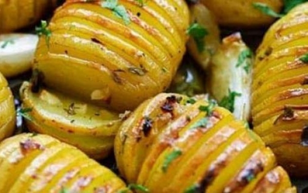 Πατάτες στο φούρνο, πειραγμένες