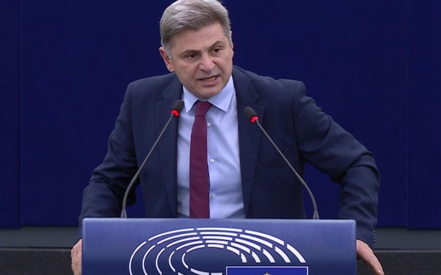 Εγκρίθηκε η πρόταση Φαραντούρη για παράταση των κονδυλίων του Ταμείου Ανάκαμψης για 18 μήνες