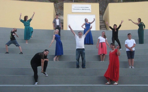 Απόψε η Θεατρική παράσταση "Οι Μετέωροι" από το Θεατρικό εργαστήρι Π.Σ. Τζαννάτων (video)