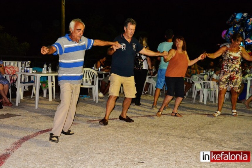 Παραδοσιακό Κεφαλονίτικο γλέντι απο τον Α.Ο. Εικοσιμίας την Τρίτη στα Βλαχάτα