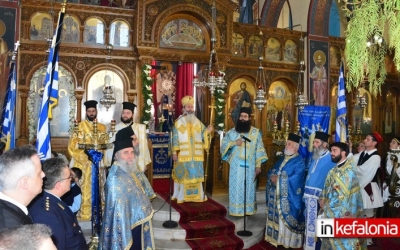 Η επίσημη δοξολογία για την 25η Μαρτίου και οι καταθέσεις στεφάνων στο Νάπιερ (εικόνες)