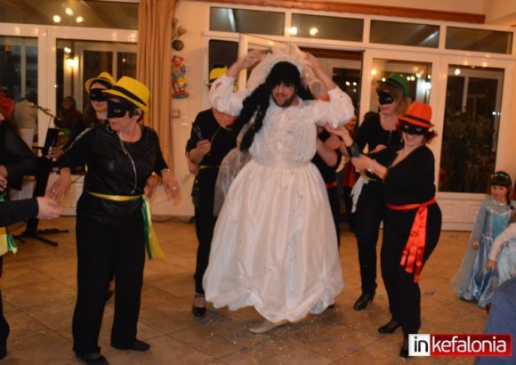 To γλέντησε δεόντως και... αποκριάτικα το Σπάρτο! (εικόνες)