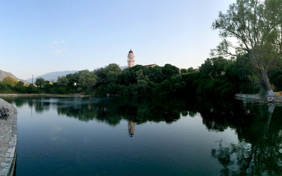 Εξαφανίστηκαν τα ψάρια από τη λίμνη Καραβόμυλος!