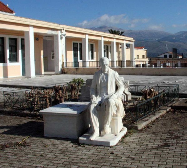 Δ. Παλαιολόγος: "Πολλά μπράβο για τις εορταστικές κάρτες της εταιρείας «Βικέντιος Δαμοδός» για τη διάσωση και ανάδειξη του έργου του"