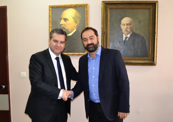 Σε Αστυνομία, Λιμεναρχείο, Δασαρχείο & Νοσοκομείο ο Χαράλαμπος Λυκουδης