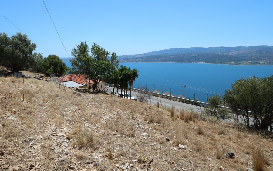 Vinieris Real Estate:  Μοναδικό αγροτεμάχιο με μαγευτική θέα στα Κουντογουράτα