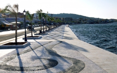 Το κόκκινο σκαθάρι "χτύπησε" και τους Κοκοφοίνικες της "Λαχαναγοράς"