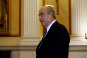 Γενέθλια για τον Κωνσταντίνο Μητσοτάκη. Πόσα κλείνει και η επιστολή Μέρκελ!