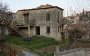 Μνημείο θα γίνει το σπίτι του Νίκου Γκάτσου στην Ασέα Αρκαδίας [Εικόνες]