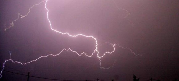 Καρδίτσα: Σε κρίσιμη κατάσταση ποδοσφαιριστής από χτύπημα κεραυνού