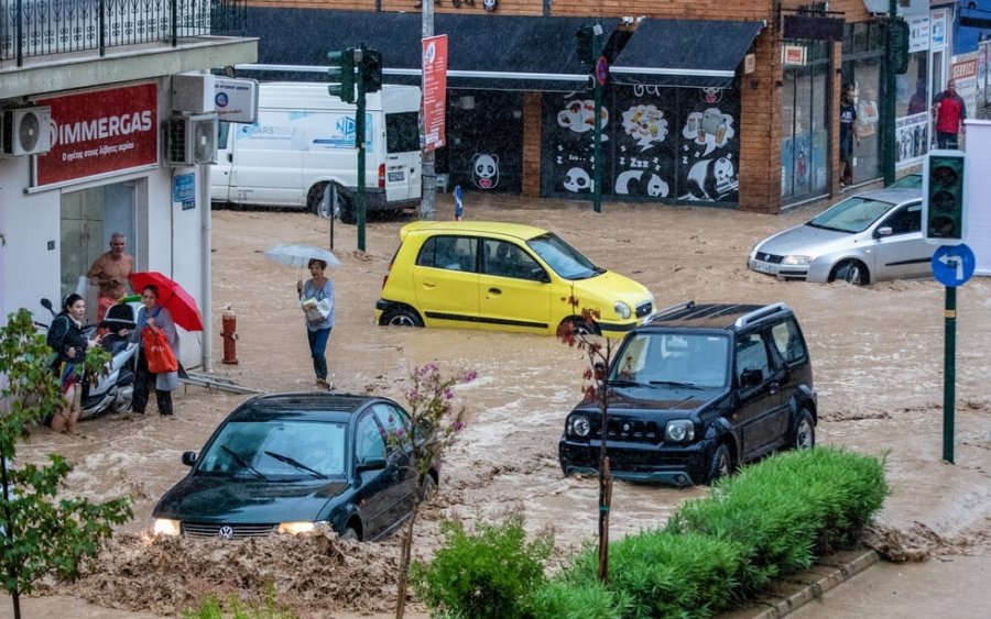 Ασύλληπτος όγκος νερού στην Κεντρική Ελλάδα - Καταρρίφθηκε το ρεκόρ της Κεφαλονιάς