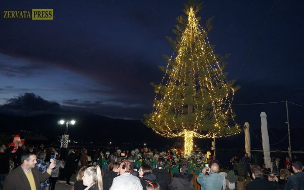 Γιορτή για όλους στη Σάμη: χορός, μουσική και Άγιος Βασίλης στο άναμμα του δέντρου