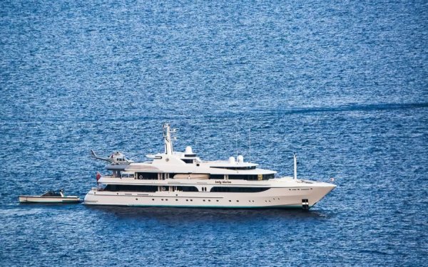 Το Υπερπολυτελές Yacht Lady Marina στην Κεφαλονιά