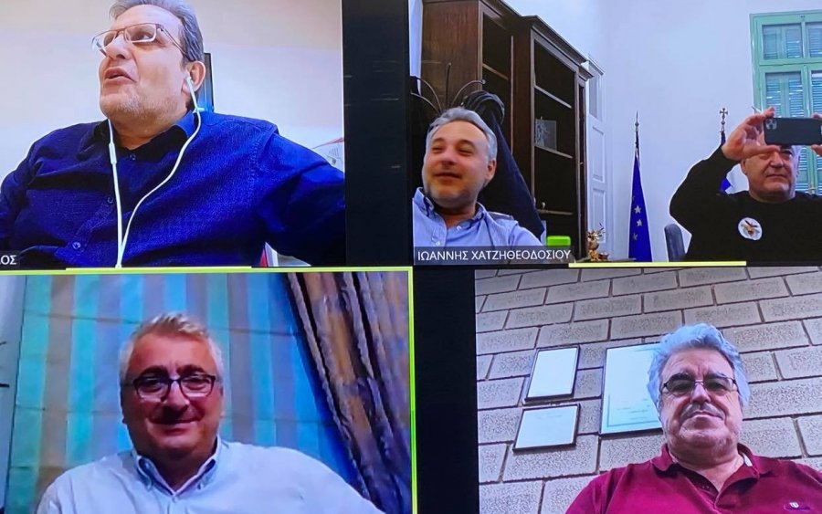 Tηλεδιάσκεψη πέντε προέδρων Επιμελητηρίων με θέμα τον Covid - 19  
