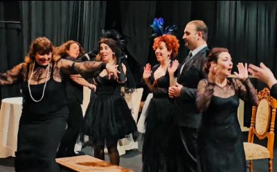 Σοφία Αράβου - Παπαδάτου: ''Η θεατρική παράσταση «Τελετή», ένας μεγεθυντικός καθρέφτης''