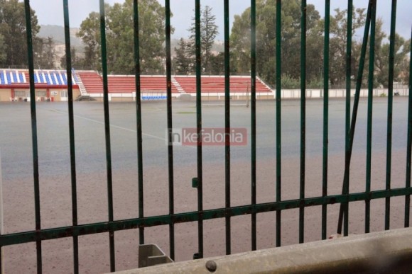 Απαγορέυεται η χρήση του γηπέδου ποδοσφαίρου Αργοστολίου - Κανονικά Κλειστό & κολυμβητήριο