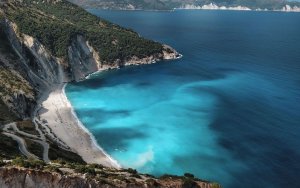 &quot;Η παραλία του Μύρτου στο έλεος της κρατικής αδιαφορίας&quot;