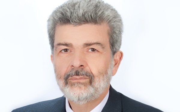 Ο καθηγητής Ν. Μαραβέγιας στο Liberal: &quot;Πώς η Ελλάδα θα αποφύγει την ύφεση&quot;