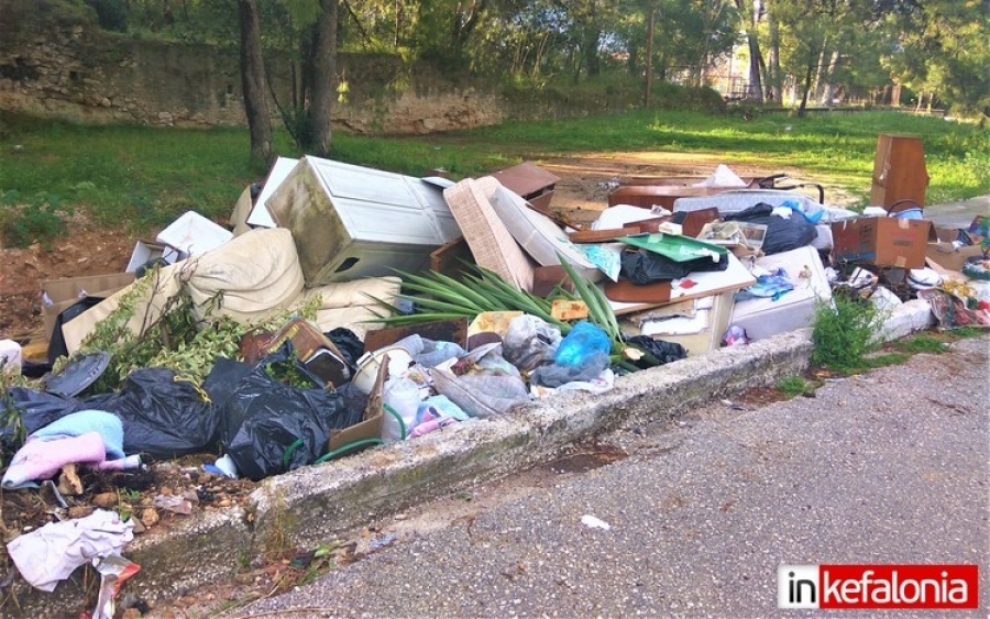 Με τέτοιες εικόνες θέλουμε και τουρίστες στο Αργοστόλι;