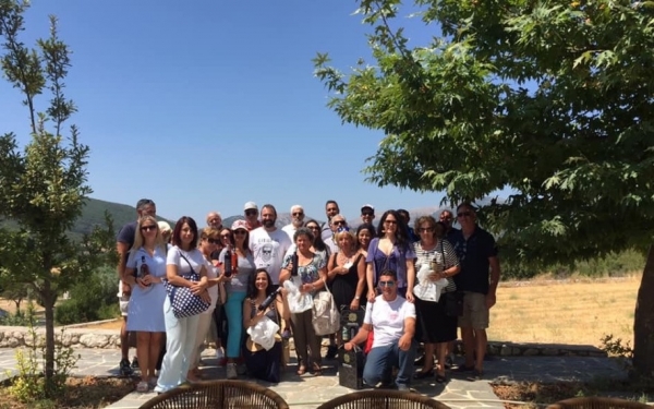 Αδελφότητα Πειραιά: Εκδρομή στον Αίνο & τον Συνεταιρισμό Παραγωγών Ρομπόλας Κεφαλληνίας (εικόνες)