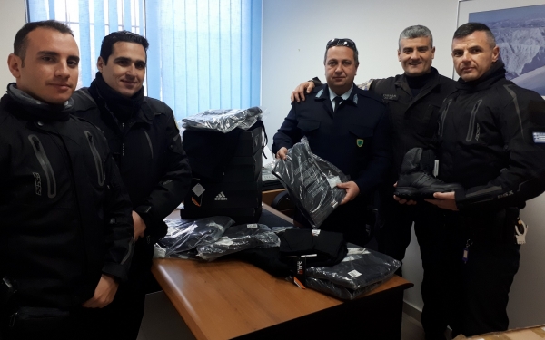 Χορήγηση εξοπλισμού στην ομάδα ΔΙΑΣ, από την Ενωση Αστυνομικών Υπαλλήλων Κεφαλονιάς & Ιθάκης