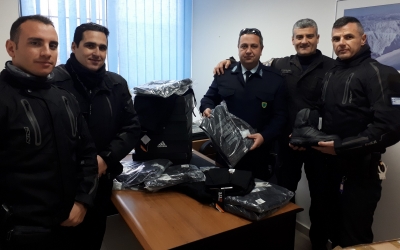Χορήγηση εξοπλισμού στην ομάδα ΔΙΑΣ, από την Ενωση Αστυνομικών Υπαλλήλων Κεφαλονιάς & Ιθάκης