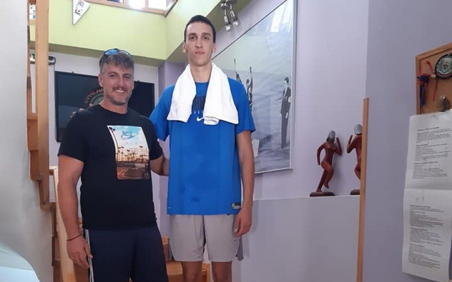 Στην Κεφαλονιά προετοιμάζεται για τη νέα σεζόν στο ΝΒΑ, ο Αλεξέι Ποκουσέφσκι! (εικόνες)