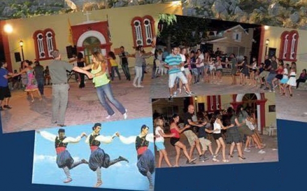 Η φαντασία οφείλει να 'ναι πιο σημαντική από τη γνώση στους Πολιτιστικούς Συλλόγους