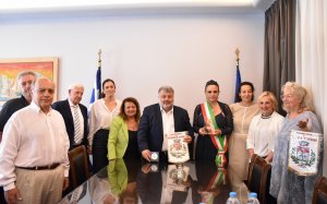 Δήμος Αργοστολίου – Δήμος Cassina de' Pecchi Ιταλίας: Έριξαν «γέφυρες» για την μελλοντική τους αδελφοποίηση! (εικόνες)