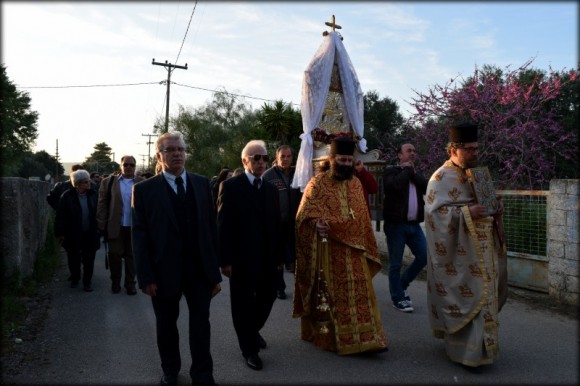 Λιτανεία της Παναγίας στην Πεσσάδα (εικόνες)