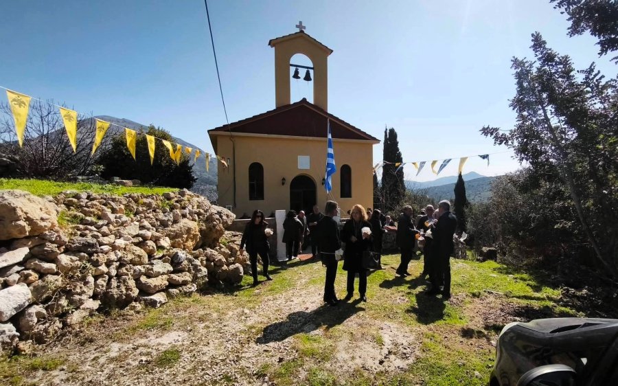 Πλήθος πιστών στον εορτασμό των Αγίων Σαράντα στον προσεισμικό Κατάραχο