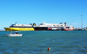 Ο σκληρός και αδυσώπητος ανταγωνισμό φέρνει νέα πλοία στο λιμάνι