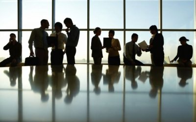 Τι απαντά η Δόμνα Μιχαηλίδου σε ερώτηση του ΚΚΕ για τους συμβασιούχους εργαζόμενους του ΕΣΠΑ