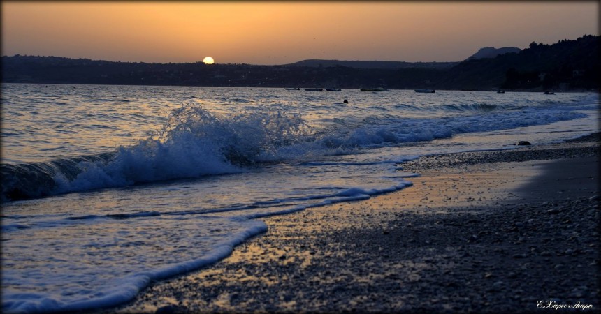 Στην θάλασσα...μέχρι να δύσει ο ήλιος (εικόνες)