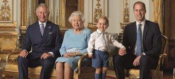 Ο πρίγκιπας Τζορτζ φωτογραφήθηκε για να γίνει γραμματόσημο -Τρέλα στη Βρετανία [εικόνες]