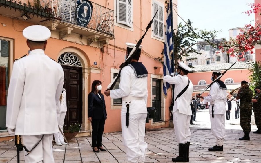 Στην Κέρκυρα η Σακελλαροπούλου: &quot;Τιμάμε τα 157 χρόνια από την ενσωμάτωση των Επτανήσων στον εθνικό κορμό&quot;