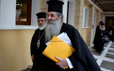 Μητροπολίτης Σεραφείμ κατά αντιεμβολιαστών ιερέων: Εγωπαθείς και αδελφοκτόνοι – Δεν έχουν θέση στην εκκλησία