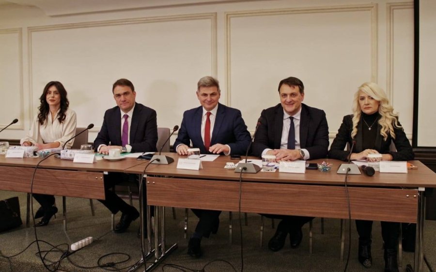 Κόκκινα δάνεια και στεγαστική κρίση: Όλα όσα ειπώθηκαν από Φαραντούρη , Ποταμιάνο και Μοσχοπούλου