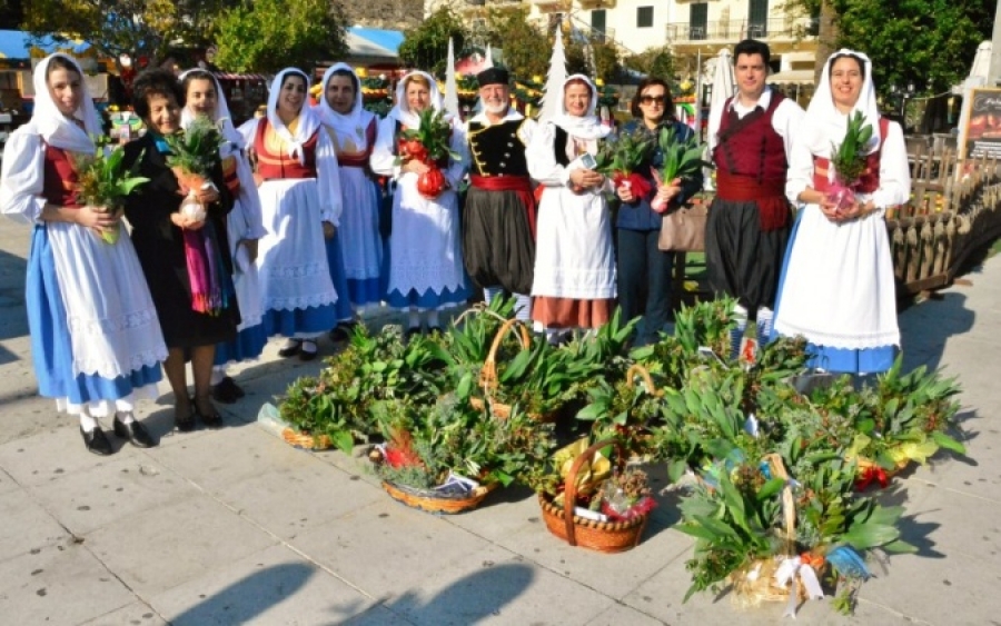 Λύκειο Ελληνίδων: Την παραμονή πρωτοχρονιάς θα μοιράσει ευχές και Αγιοβασιλίτσες!