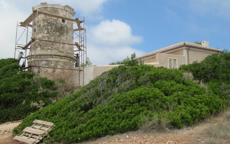 Προχωράνε οι εργασίες στον Φάρο του Φισκάρδου (εικόνες)